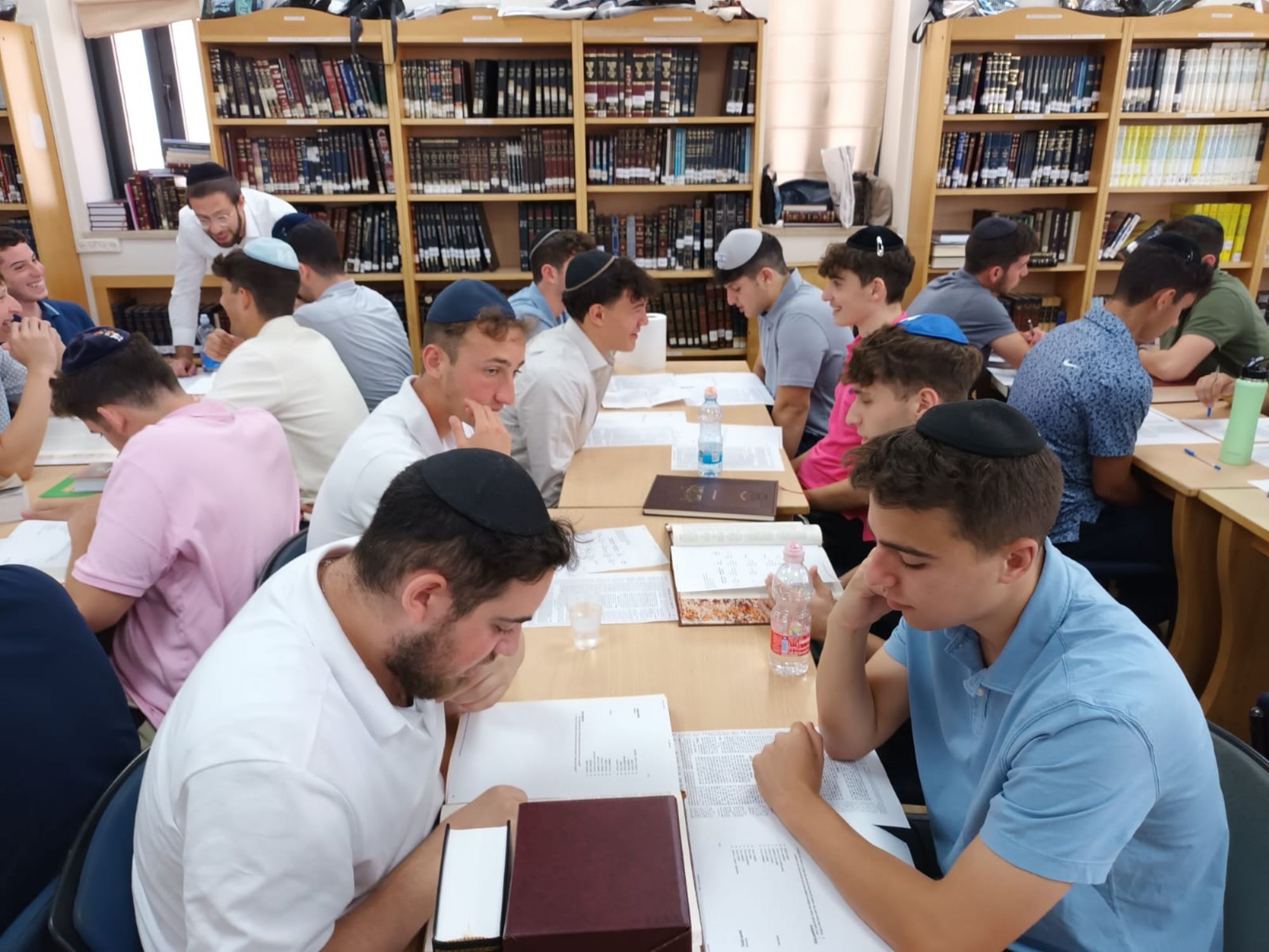 Yeshivat Torat Shraga